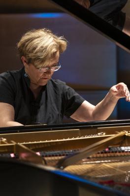 Tuija Hakkila @Ville Hautakangas.jpg
